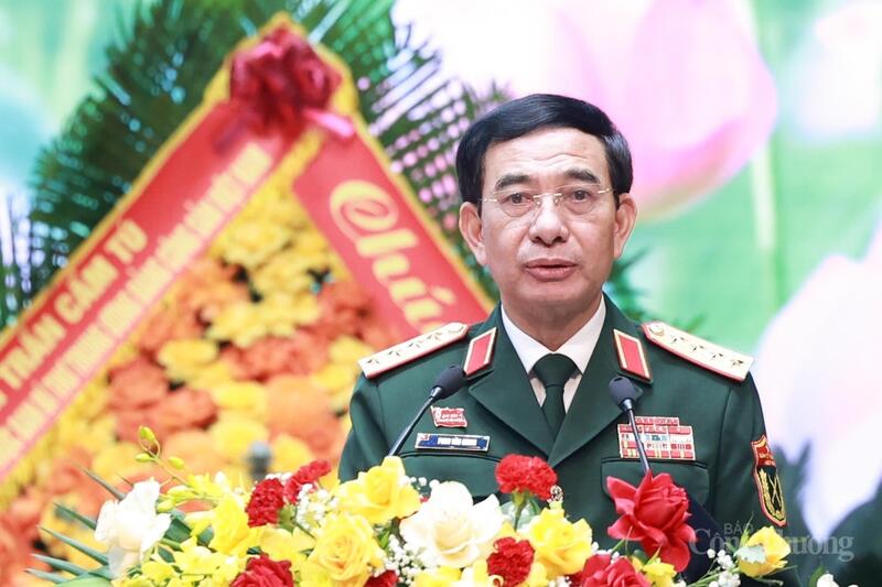 Đại tướng Phan Văn Giang phát biểu bế mạc Đại hội.