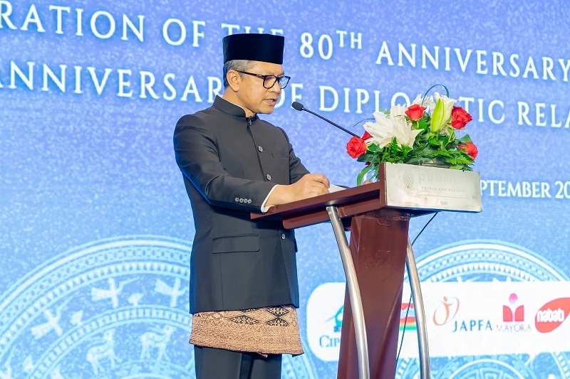Đại sứ Indonesia tại Việt Nam, Ngài Denny Abdi đọc diễn văn khai mạc (Ảnh Cipucha Hanoi)