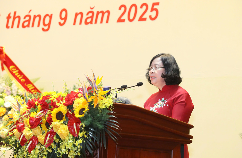 Bà Bùi Thị Minh Hoài, Ủy viên Bộ Chính trị, Bí thư Thành ủy Hà Nội phát biểu