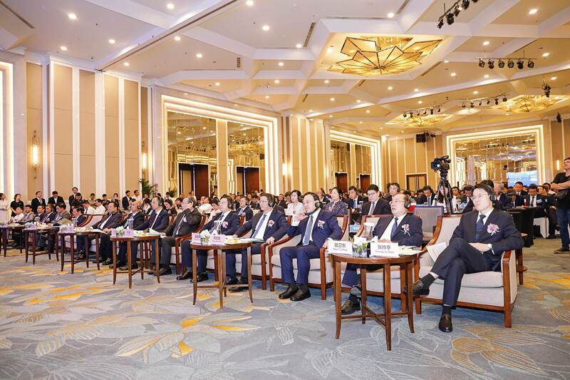 Hội nghị được tổ chức nhằm làm sâu sắc hơn nữa quan hệ hợp tác kinh tế, thương mại Việt Nam – Trung Quốc trong bối cảnh hai nước Việt - Trung kỷ niệm 75 năm thiết lập quan hệ ngoại giao (1950 - 2025).