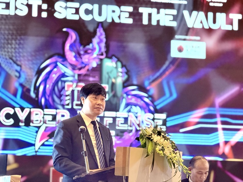 Đại tá Nguyễn Hồng Quân, Giám đốc Trung tâm Huấn luyện, Cục An ninh mạng và phòng, chống tội phạm sử dụng công nghệ cao (Bộ Công an) phát biểu tại chương trình. Ảnh: Hoàng Lan