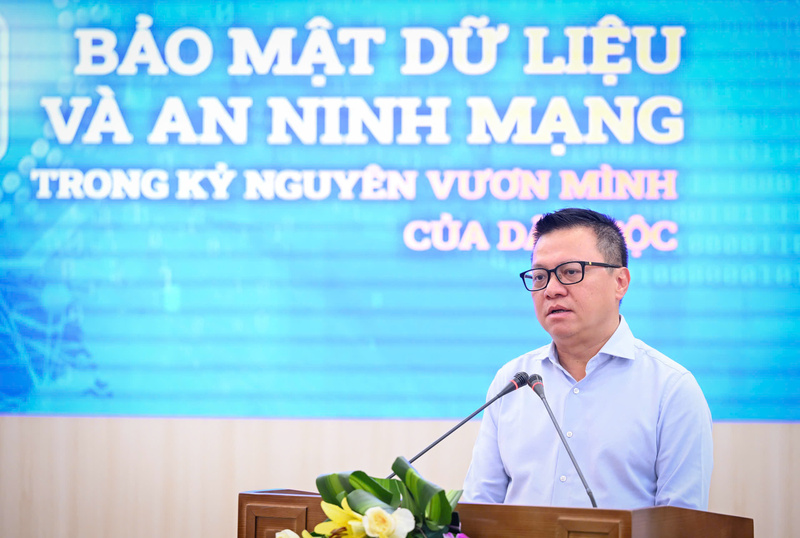 Ông Lê Quốc Minh - Ủy viên Trung ương Đảng, Tổng Biên tập Báo Nhân Dân, Phó Trưởng Ban Tuyên giáo và Dân vận Trung ương phát biểu bế mạc