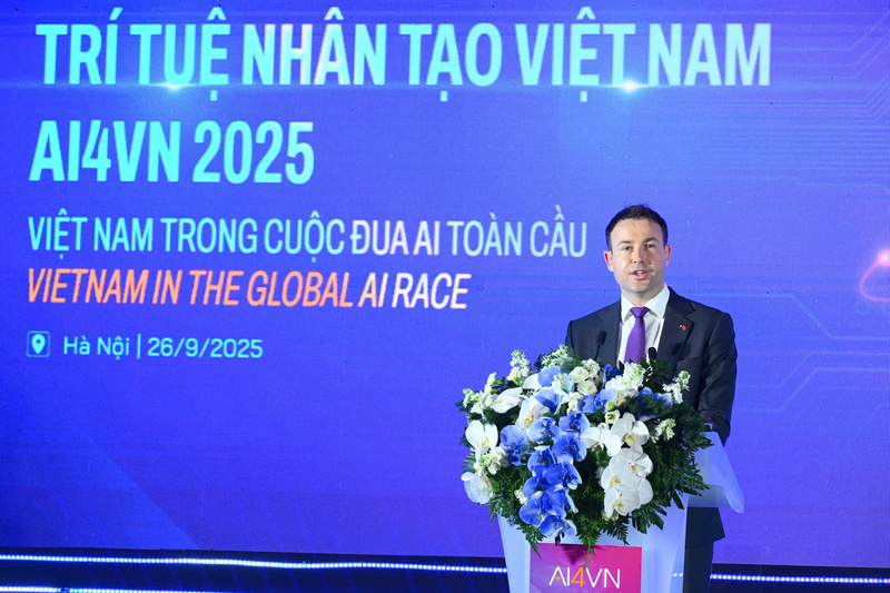 Ông Kim Wimbush - Tham tán CSIRO kiêm Giám đốc Chương trình Aus4Innovation phát biểu. Ảnh: Phong Lâm.