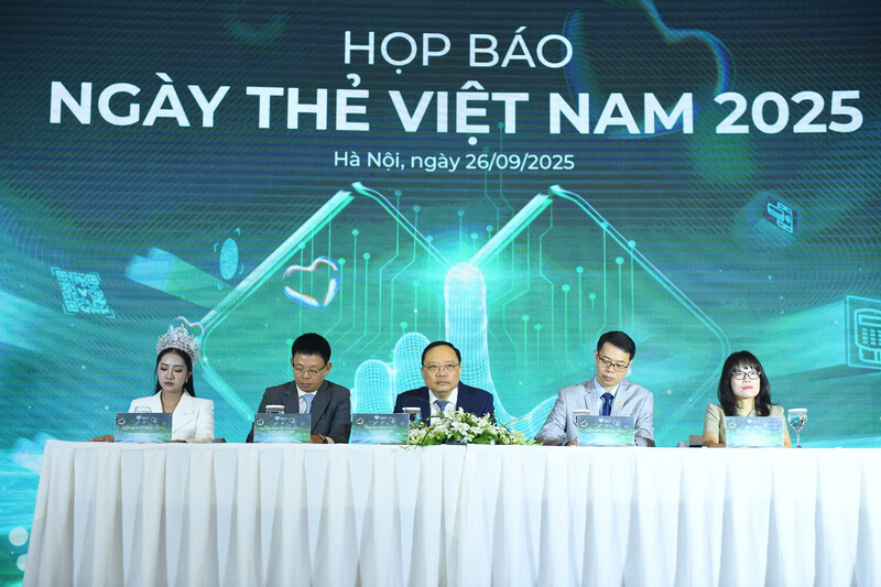 Họp báo công bố Ngày thẻ Việt Nam 2025 diễn ra với chủ đề xuyên suốt “Một chạm - Vạn niềm tin”. Ảnh: Duy Minh