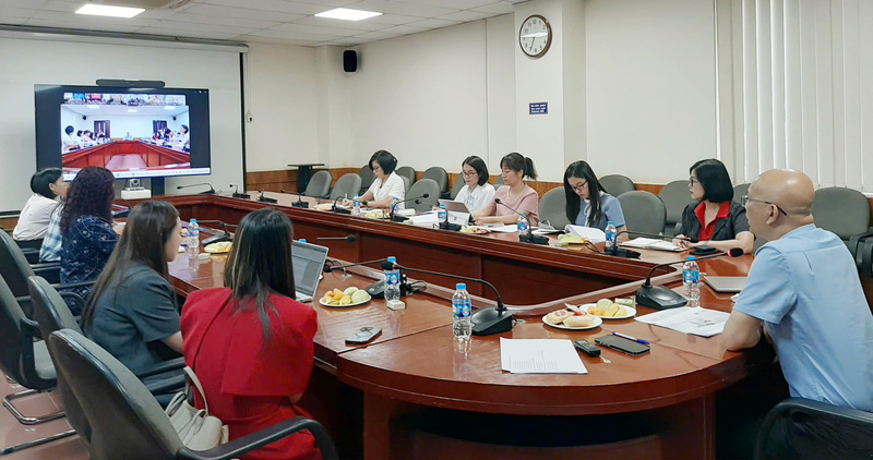 Phiên họp diễn ra theo hình thức trực tuyến và trực tiếp.