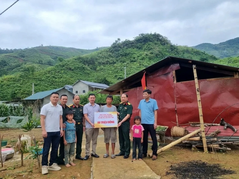 Báo Công Thương chung tay xóa nhà tạm tại tỉnh Lai Châu - Ảnh: Văn Thi