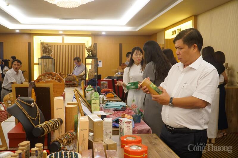 Xúc tiến thương mại giữ vai trò then chốt để mở rộng thị trường cho sản phẩm làng nghề