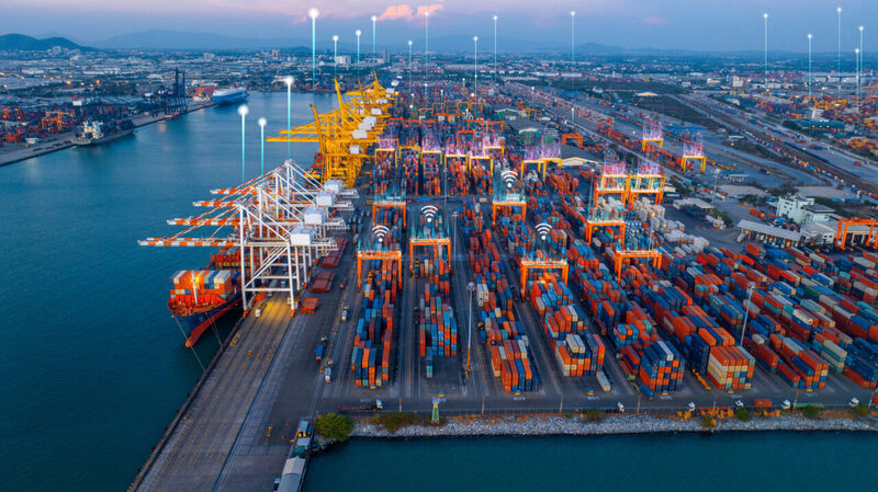 Bộ Công Thương kiên định hoàn thành mục tiêu về tăng trưởng xuất khẩu cả năm 2025 là 12% và cán cân thương mại thặng dư 20 tỷ USD.