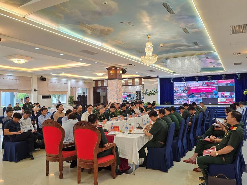 Toàn cảnh cuộc họp Ban Chỉ đạo tiền phương tại Nghệ An chiều 28/9.