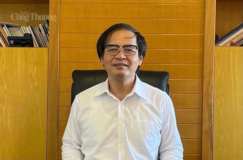 TS.Tô Hoài Nam - Phó chủ tịch kiêm Tổng thư ký Hiệp hội Doanh nghiệp nhỏ và vừa Việt Nam: Báo Công Thương đã có những bước đổi mới mạnh mẽ cả về nội dung lẫn hình thức.