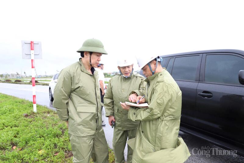 Phó Tổng Giám đốc EVNNPC Phan Tử Lượng yêu cầu đặt an toàn con người lên hàng đầu