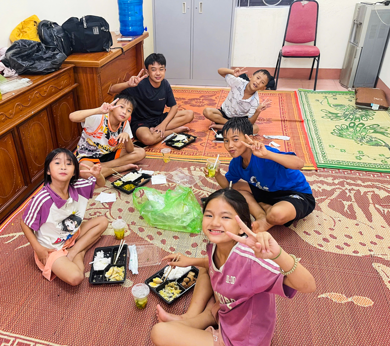 Lan tỏa hơi ấm tại nơi ẩn trú giữa tâm bão Hà Tĩnh - 9