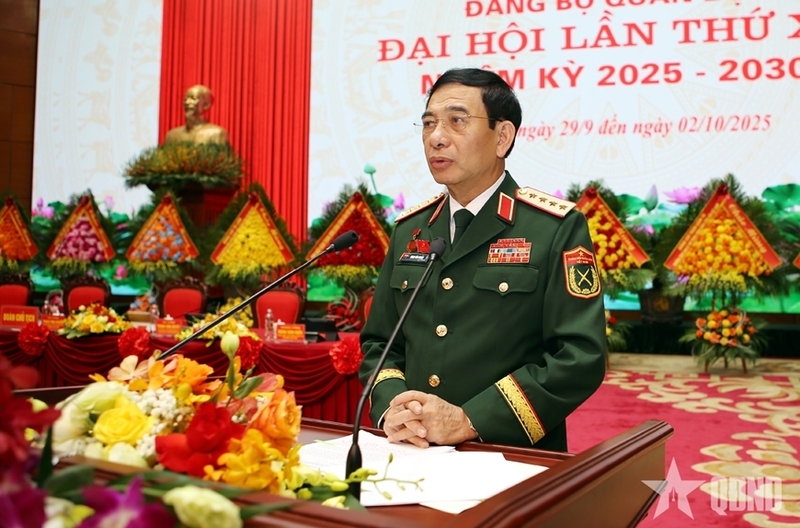 Đại tướng Phan Văn Giang phát biểu quán triệt mục đích, ý nghĩa, yêu cầu của đại hội tại phiên trù bị. Ảnh: QĐND