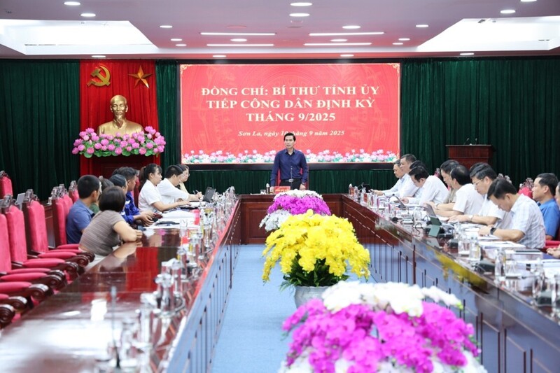 Đồng chí Bí thư Tỉnh ủy Sơn La tiếp công dân định kỳ tháng 9/2025
