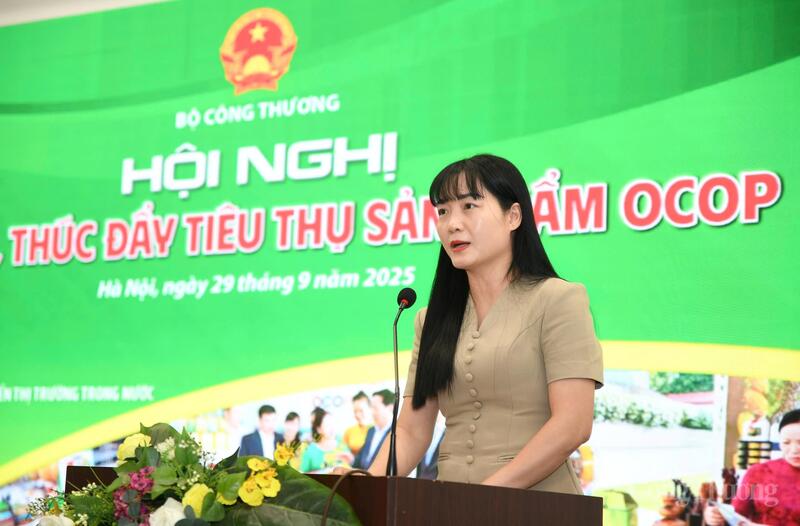 Bà Nguyễn Thị Hiệp - đại diện Sở Công Thương tỉnh Bắc Ninh thông tin, toàn tỉnh Bắc Ninh hiện có 751 sản phẩm đạt chuẩn OCOP được xếp hạng từ 3 đến 5 sao.