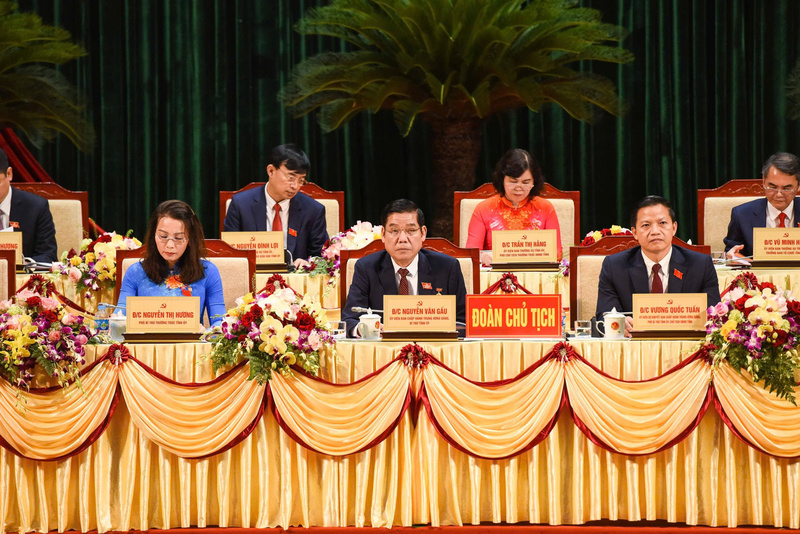 Đoàn Chủ tịch điều hành phiên trù bị. Ảnh:BN
