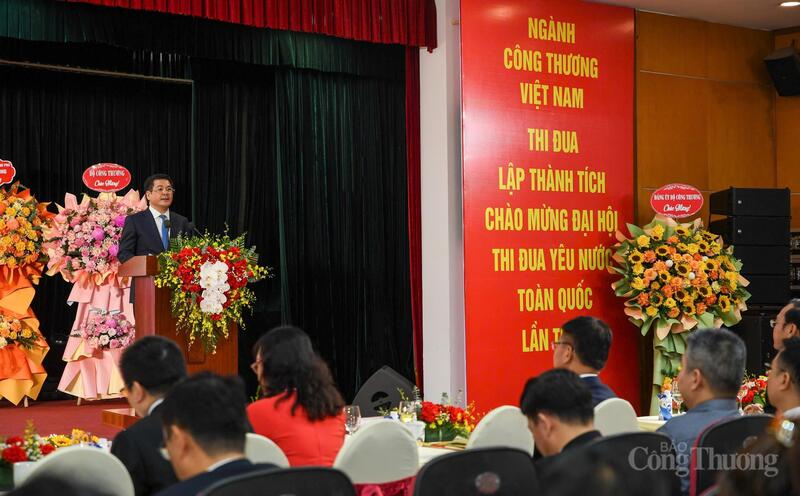 Bộ trưởng đánh giá kết quả thành công của Đại hội là sự nỗ lực phấn đấu không ngừng nghỉ của cán bộ, công chức, viên chức và người lao động trong toàn ngành. Ảnh: Nam Nguyễn