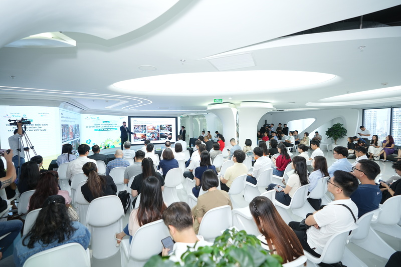 Hội thảo đã thu hút sự tham gia của gần 200 đại biểu đến từ các cơ quan quản lý Nhà nước, các định chế tài chính, tập đoàn công nghệ.