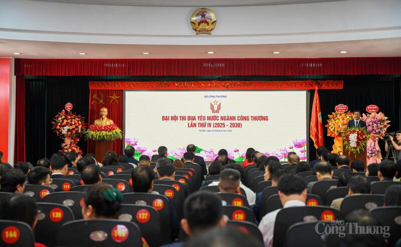 Toàn cảnh Đại hội thi đua yêu nước ngành Công Thương lần thứ IV giai đoạn 2025 - 2030.
