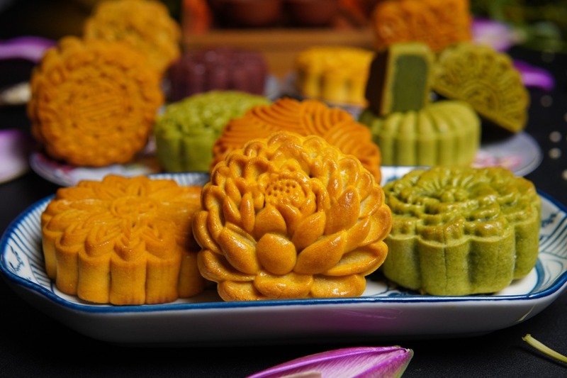Trong mùa trung thu 2025 , tổng doanh thu bánh trung thu trên các sàn thương mại điện tử đạt 51,7 tỷ đồng, với 796 nghìn sản phẩm được tiêu thụ. Ảnh: Chinh Bùi