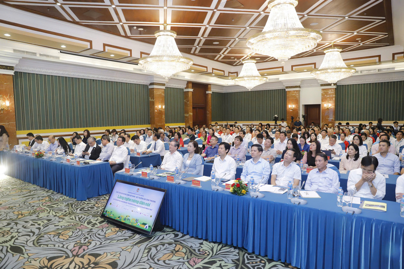 Các đại biểu tham dự diễn đàn. Ảnh: Nam Nguyễn.