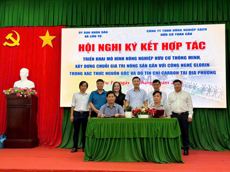 Lễ Ký kết triển khai mô hình nông nghiệp hữu cơ thông minh giữa Toàn Cầu và xã Liêu Tú (Cần Thơ)