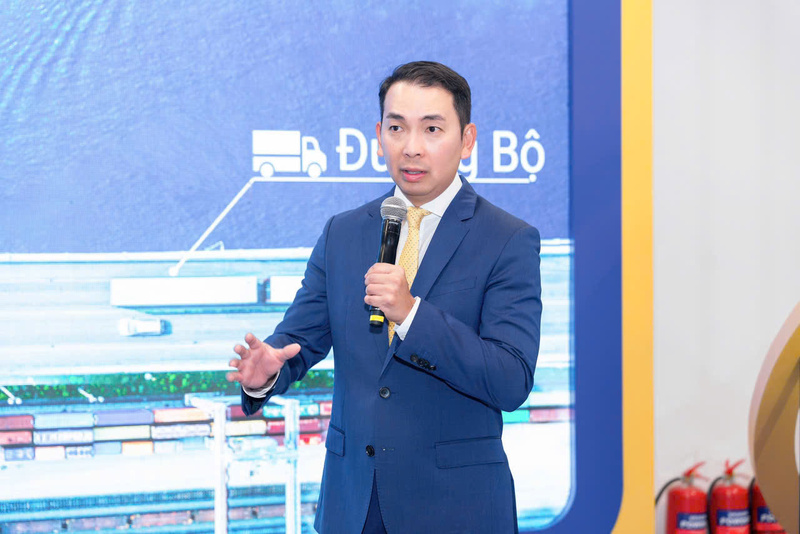 Tiến sĩ Yap Kwong Weng, CEO Việt Nam SuperPort chia sẻ tại Ngày hội Đổi mới sáng tạo quốc gia 2025.