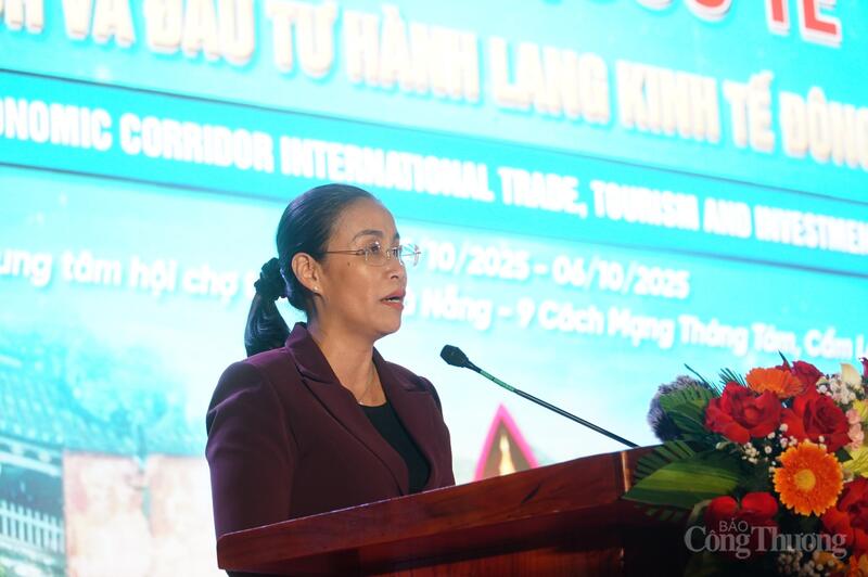 Phó Chủ tịch UBND TP. Đà Nẵng Nguyễn Thị Anh Thi phát biểu khai mạc hội chợ