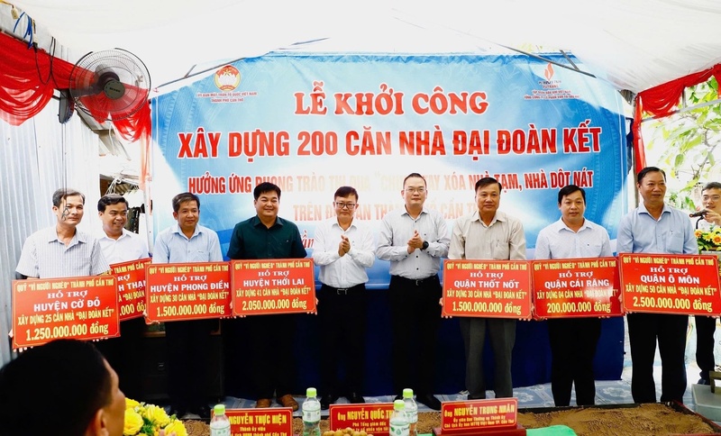 Lễ khởi công nhà đại đoàn kết tại Cần Thơ (Ảnh PVTrans)