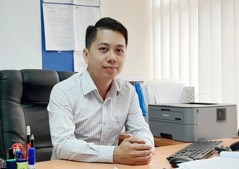 TS. Nhạc Phan Linh, Phó Viện trưởng Viện Chiến lược và Chính sách Mặt trận, Uỷ ban Trung ương Mặt trận Tổ quốc Việt Nam, thành viên Hội đồng Tiền lương quốc gia.