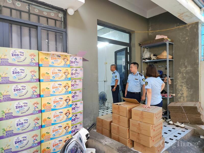 Cục TTTN kiểm tra hàng hóa vi phạm.