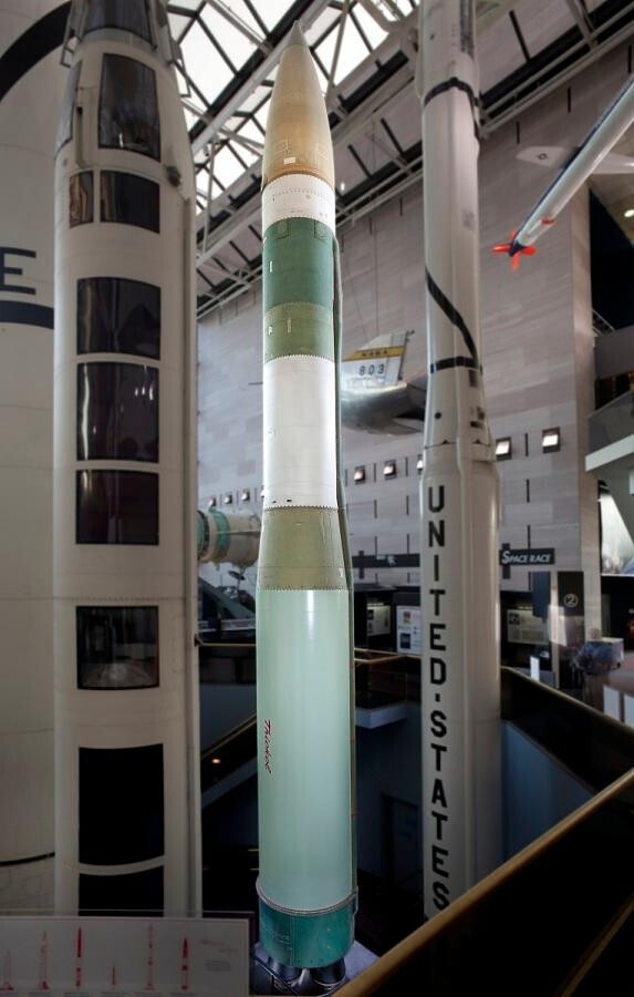 Minuteman III vẫn nằm trong các hầm ngầm bí mật, sẵn sàng khai hỏa. Ảnh: U.S. Air Force
