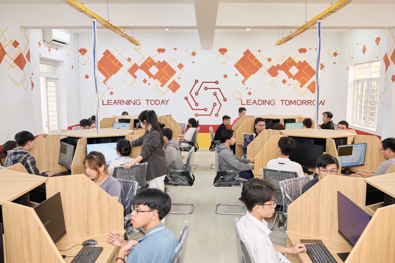 MIT Uni. đang ngày càng đầu tư nhiều hơn về CSVC. Ảnh: Minh Hoàng