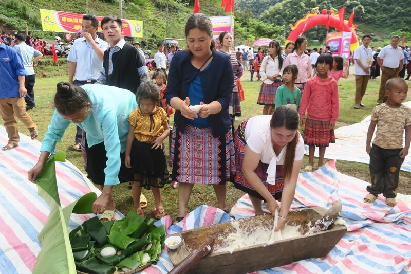 Chính quyền địa phương đã định hướng phát triển du lịch cộng đồng gắn với bản sắc văn hóa dân tộc, tiêu thụ hàng hoá