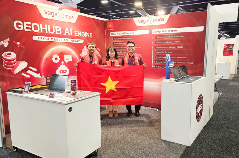 Sản phẩm công nghệ lõi “Geohub AI Engine - GeoGPT & GeoAI”- phát triển bởi các chuyên gia công nghệ của Việt Nam giới thiệu tại IAC 2025