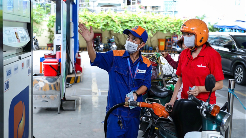 Giá xăng dầu tiếp tục được điều chỉnh tăng trong kỳ điều hành ngày 2/10