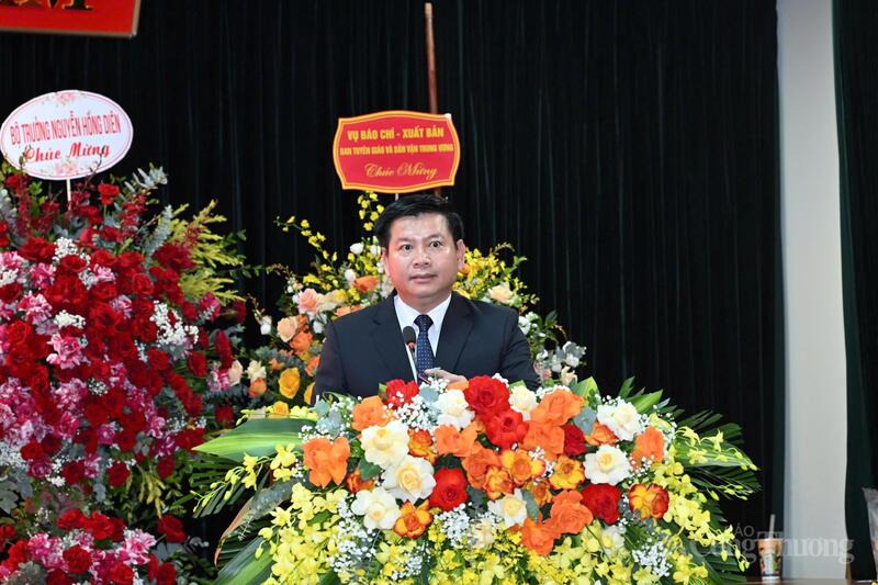 PGS,TS. Đinh Văn Châu phát biểu tại lễ trao giải. Ảnh: Cấn Dũng