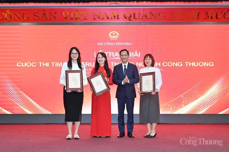 Trao 12 giải Cuộc thi trực tuyến 'Tìm hiểu truyền thống ngành Công Thương' - 5