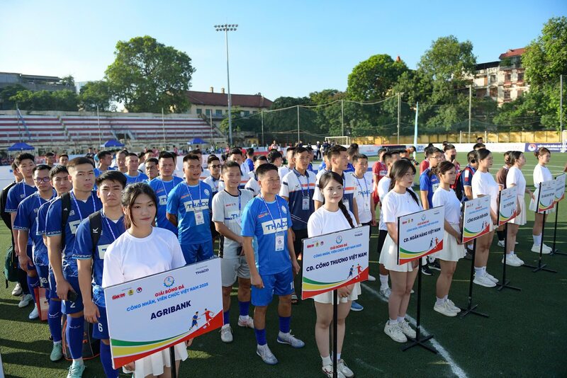 Giải Bóng đá công nhân, viên chức Việt Nam 2025 đã là sân chơi chính thức, có sự quan tâm của Tổng Liên đoàn Lao động Việt Nam, Liên đoàn Bóng đá Việt Nam. Ảnh: Nam Trần