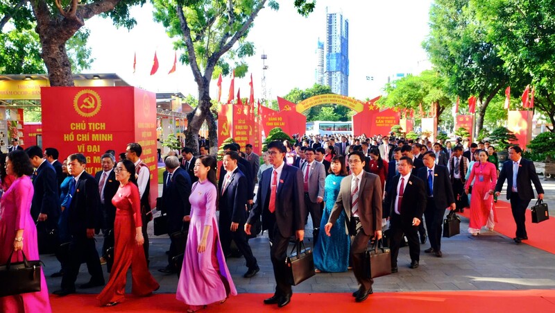 Đại hội đại biểu Đảng bộ tỉnh Gia Lai lần thứ I, nhiệm kỳ 2025 - 2030 diễn ra tại tại Trung tâm Hội nghị tỉnh Gia Lai (phường Quy Nhơn).