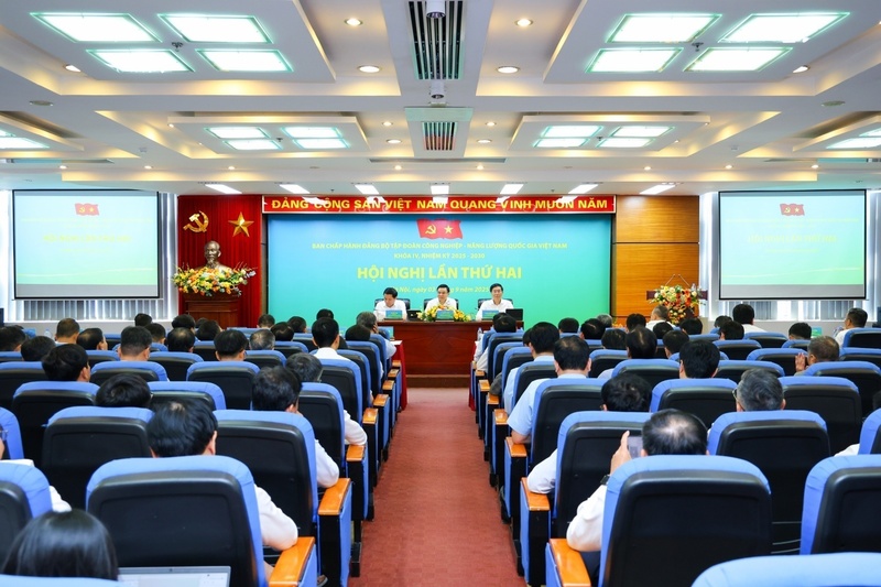 Hội nghị Ban Chấp hành Đảng bộ Petrovietnam lần thứ II, nhiệm kỳ 2025 - 2030 được tổ chức đồng thời trong đợt sinh hoạt chi bộ ngày 3/9/2025.
