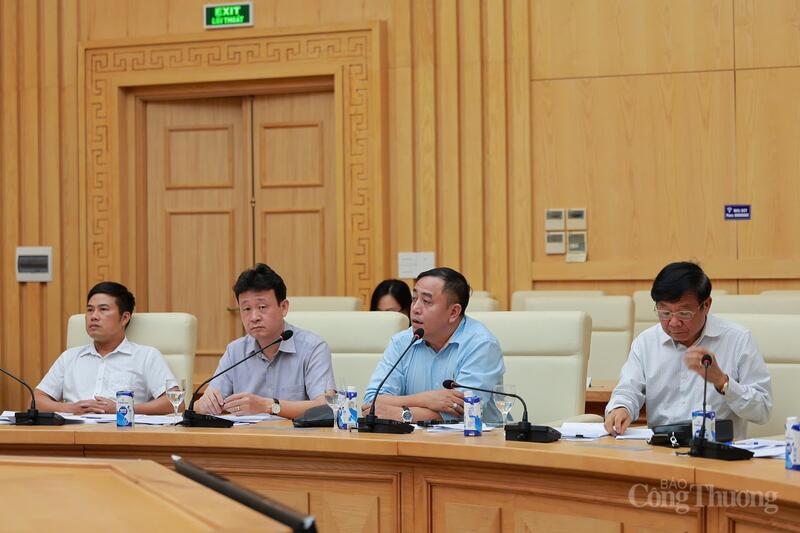Bên cạnh đó, hội thảo còn có sự hiện diện của đại diện Bộ Nông nghiệp và Phát triển nông thôn, Bộ Y tế, Bộ Khoa học và Công nghệ, Viện Tiêu chuẩn Chất lượng Việt Nam, Hiệp hội Sắn Việt Nam, cùng nhiều doanh nghiệp chế biến, xuất khẩu tinh bột sắn