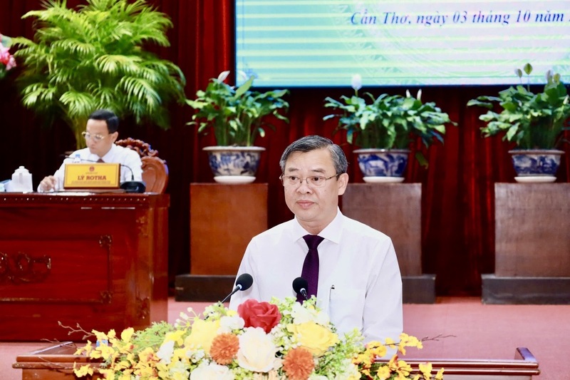 Tân Chủ tịch UBND TP. Cần Thơ Trương Cảnh Tuyên phát biểu nhận nhiệm vụ