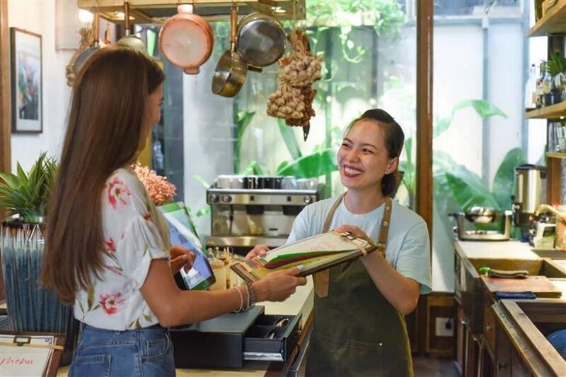 Hơn 5 triệu hộ kinh doanh đã phát triển mạnh mẽ và tạo việc làm cho hơn 8,5 triệu lao động tại Việt Nam. Ảnh: Ngọc Mai