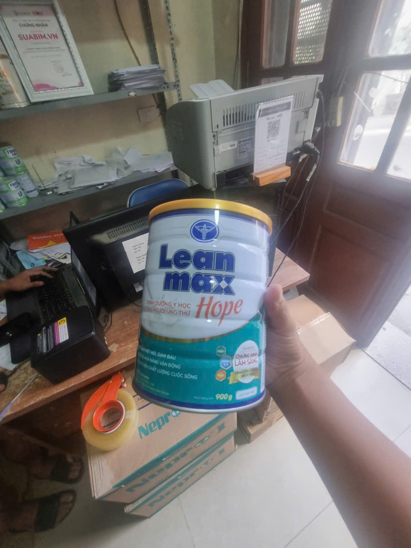 Sản phẩm Leanmax hope đang được bán trên thị trường.