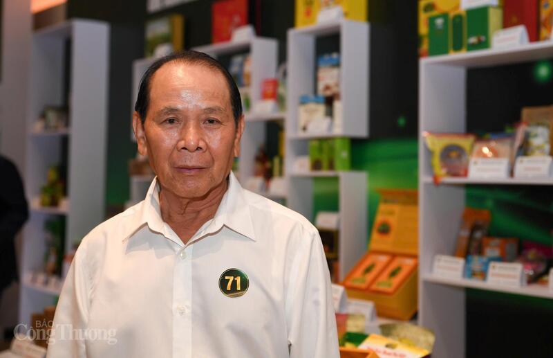 Ông Hoàng Chuẩn - Giám đốc Công ty TNHH MTV Sản xuất Hoàng Phú. Ảnh: Nam Nguyễn.