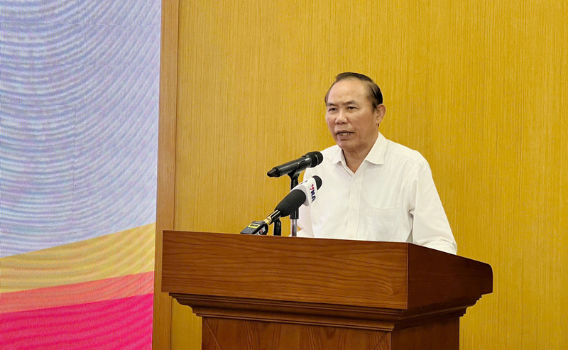 Thứ trưởng Bộ Nông nghiệp và Môi trường phát biểu tại buổi Họp báo. Ảnh: N.H