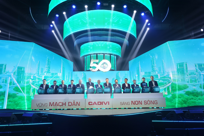 Nghi thức kích hoạt 50 năm CADIVI với sự hiện diện của các thế hệ lãnh đạo (Ảnh CADIVI)