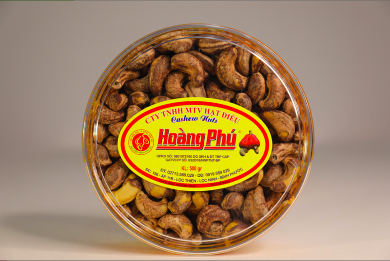 Hạt điều rang muối Hoàng Phú được công nhận sản phẩm công nghiệp nông thôn tiêu biểu cấp quốc gia năm 2025. Ảnh: Hoàng Phú