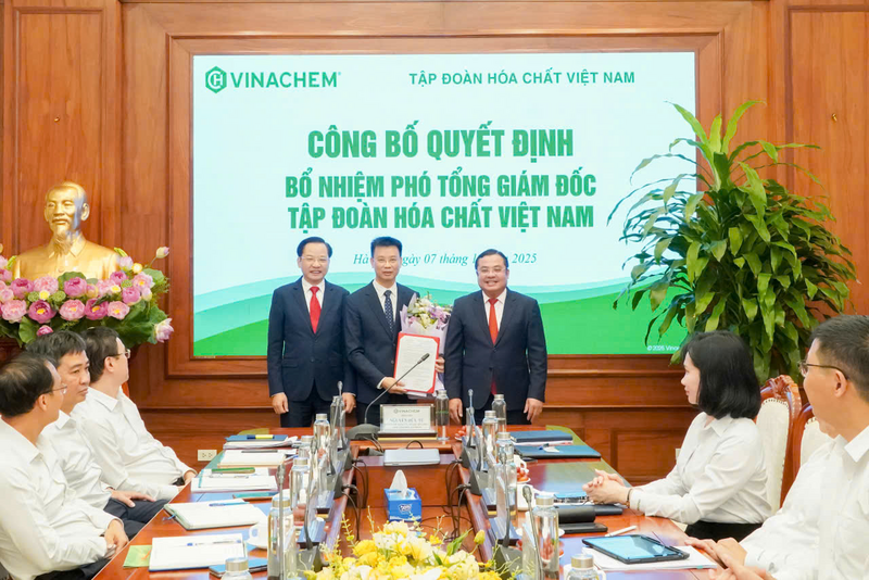 Ông Nguyễn Văn Luyện được bổ nhiệm giữ chức vụ Phó Tổng Giám đốc Tập đoàn Hóa chất Việt Nam - 1